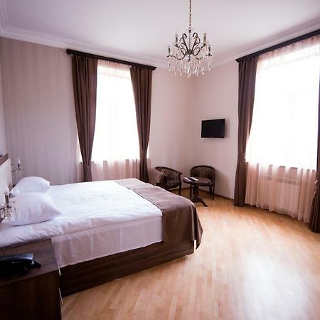 Royal Palace Hotel Vanadzor Extérieur photo