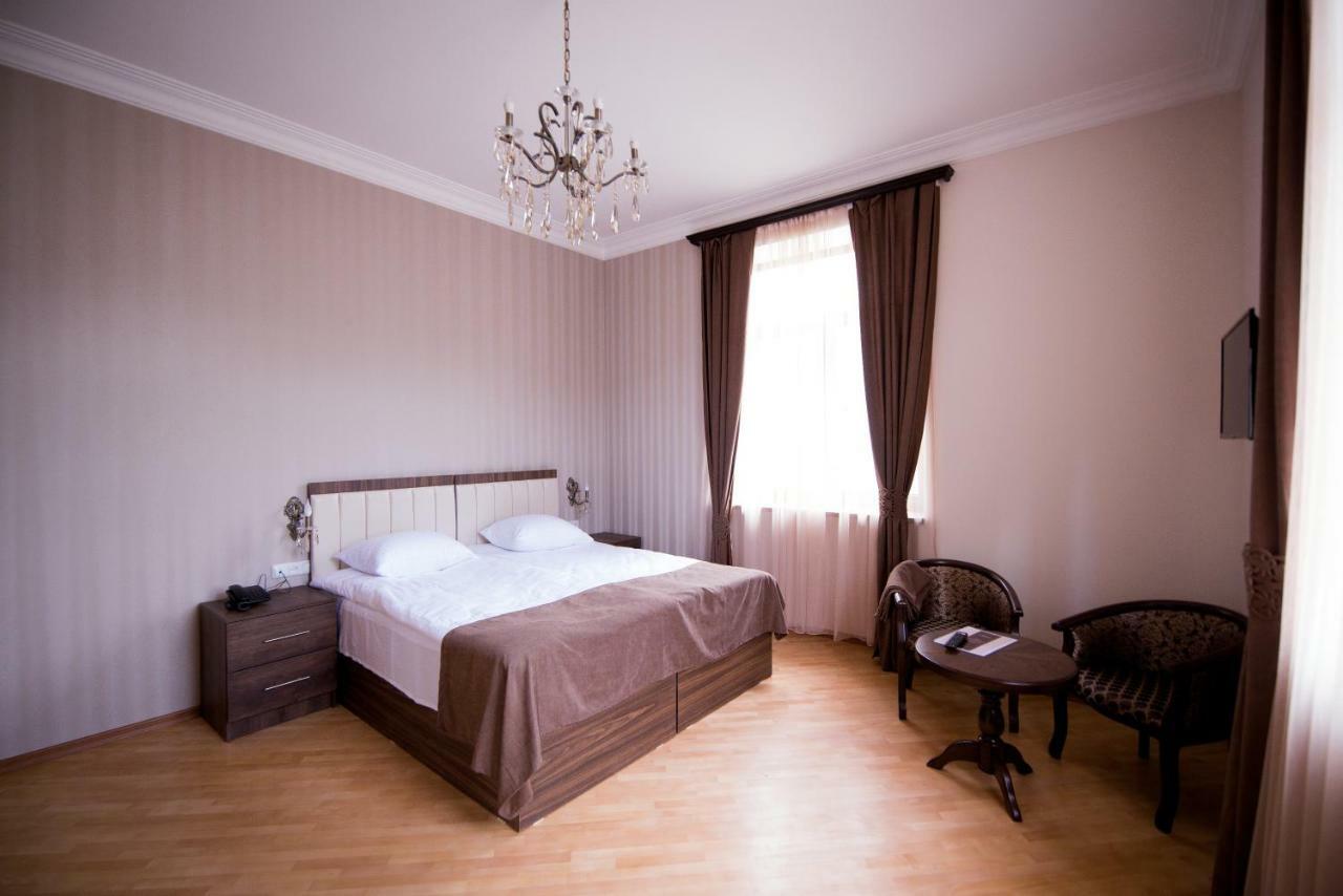 Royal Palace Hotel Vanadzor Extérieur photo