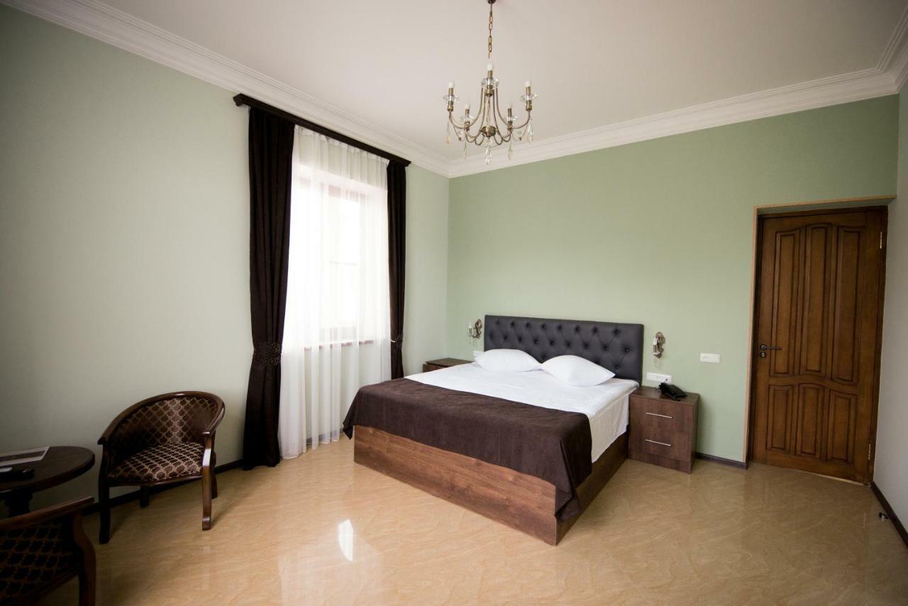 Royal Palace Hotel Vanadzor Extérieur photo