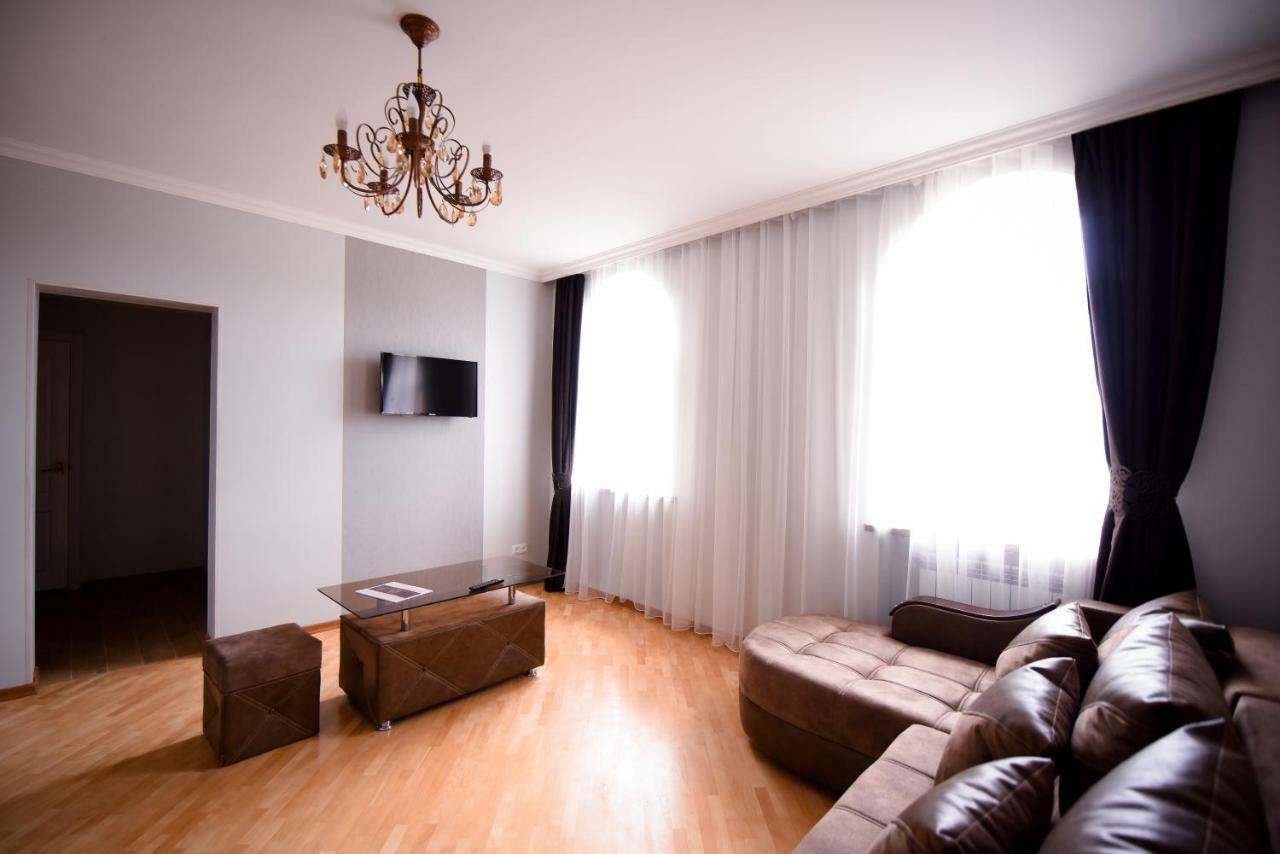 Royal Palace Hotel Vanadzor Extérieur photo