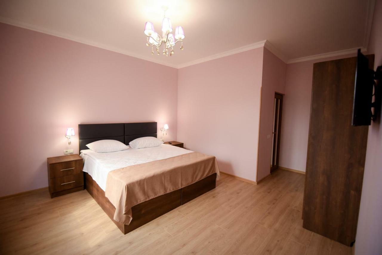 Royal Palace Hotel Vanadzor Extérieur photo