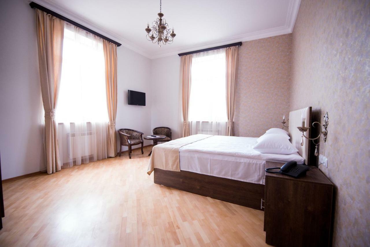 Royal Palace Hotel Vanadzor Extérieur photo