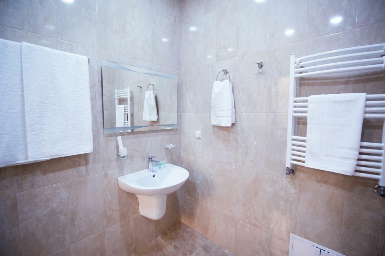 Royal Palace Hotel Vanadzor Extérieur photo